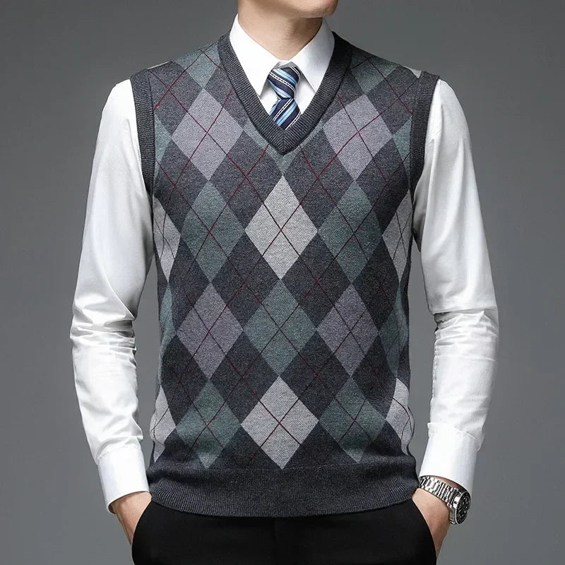 Men's Casual Knitted Wool Sweater Vest V-neck Knit Pullover
