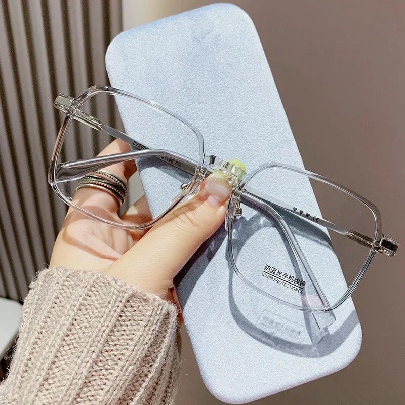 Women's Luxury Reading Glasses Vintage HD Vision Blue Light