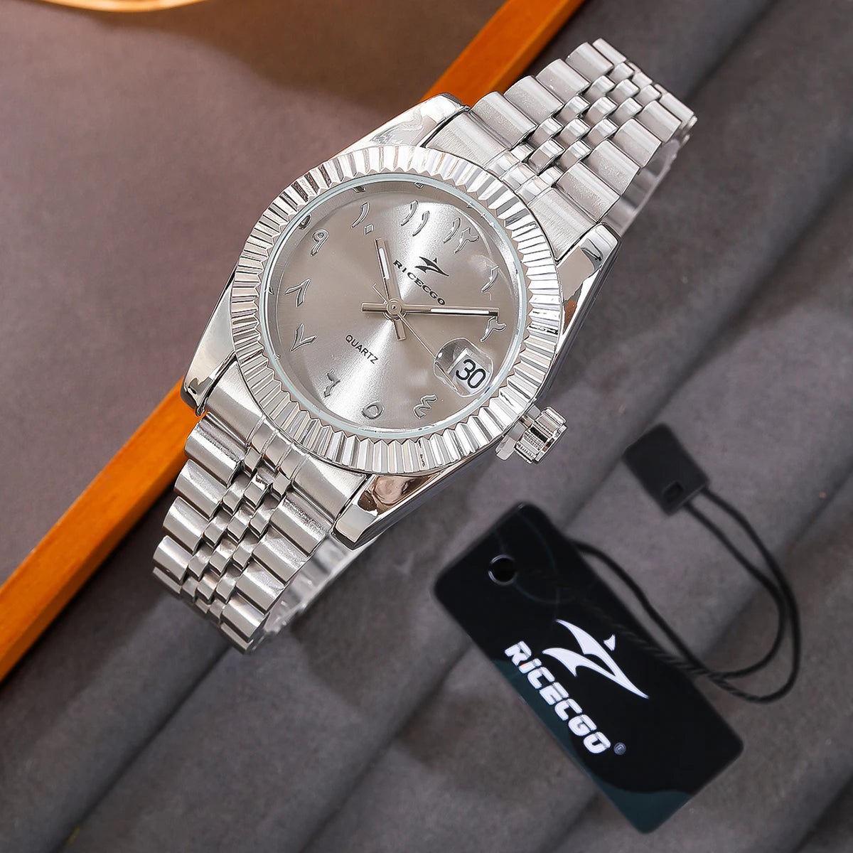 Women's Fashion Round Wristwatches Luxury