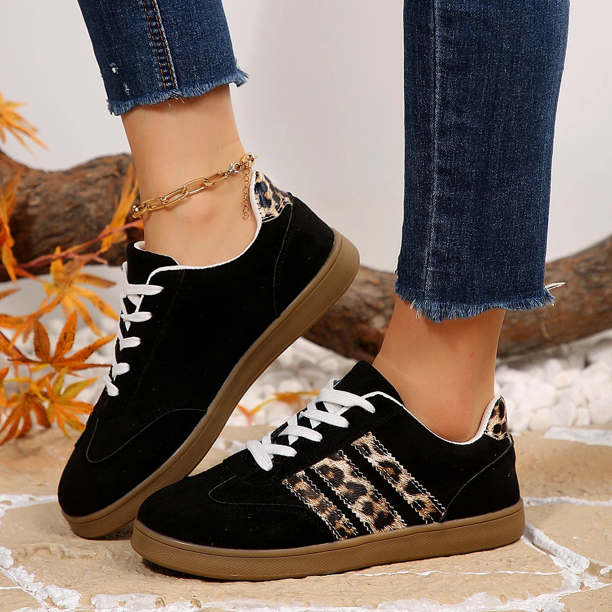 Women Sneakers Flat Loafers Comfortable Slip on Soft Sneakers