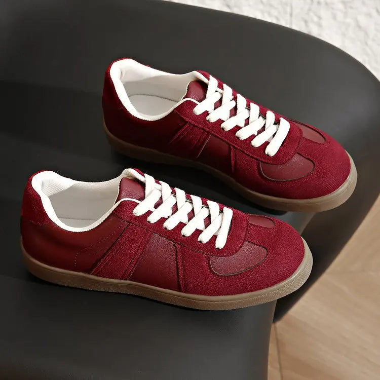 Women's Flat-bottomed Sneakers  Casual Lace-up Comfortable Low-cut Shoes