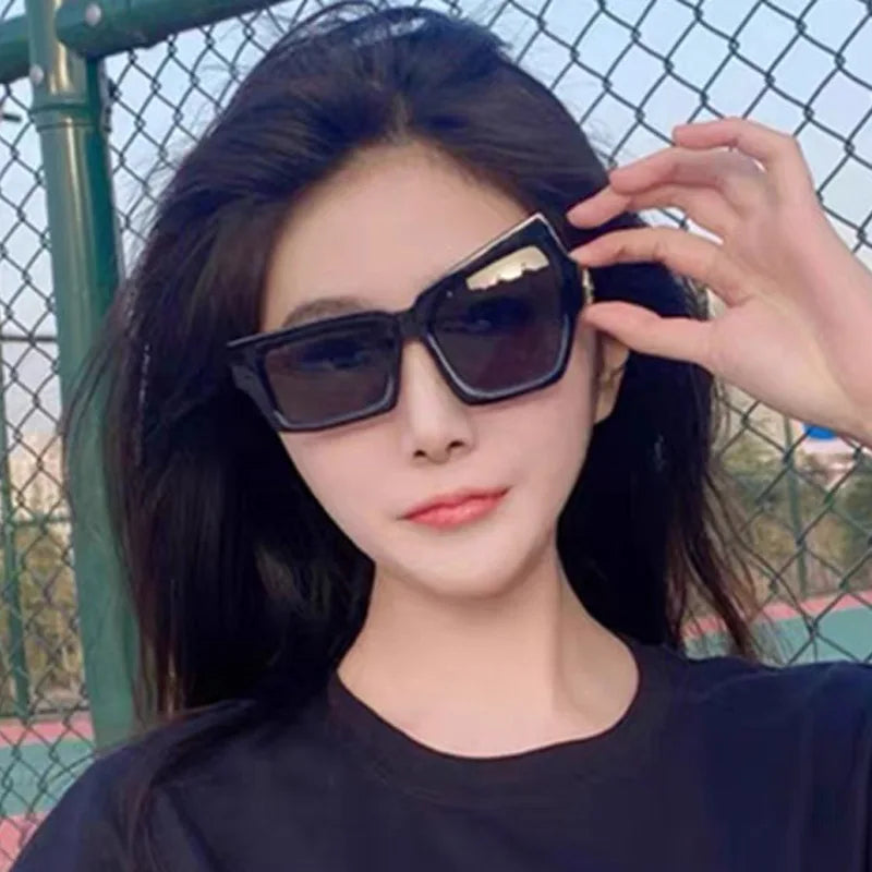 Women Irregular Sun Glasses Anti-reflective Sunglasses