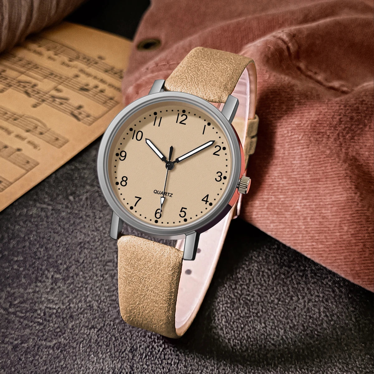 Vintage Women Leather Strap Wristwatch Quartz