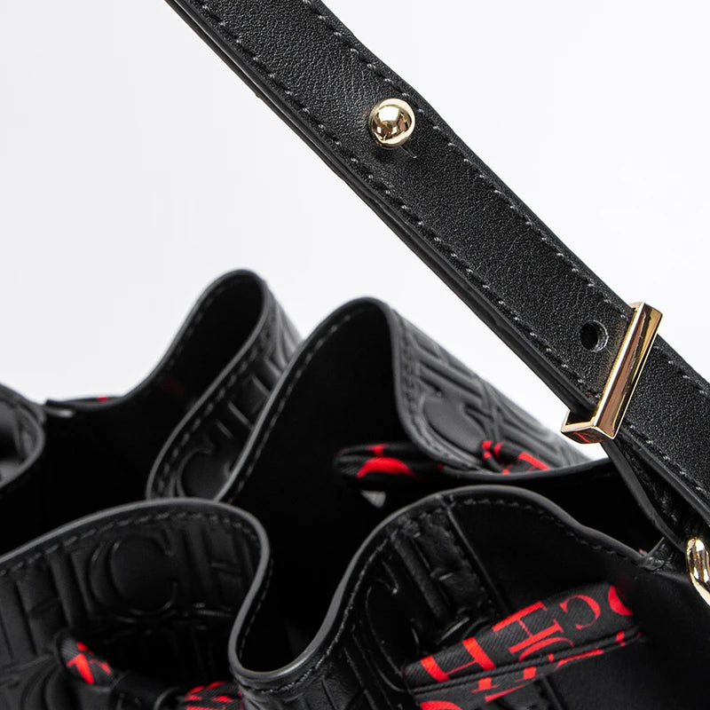 Women's Bag New Fashion Large Capacity Shopping Travel Commuting Female Bag