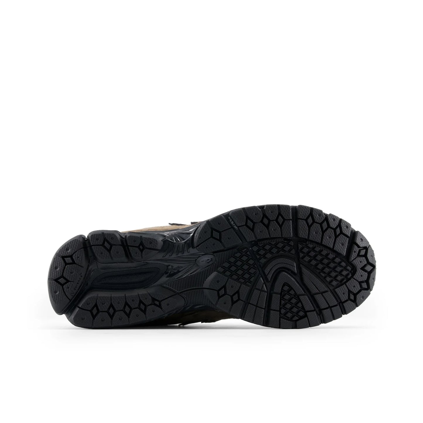 New Balance NB 2002R – versatile, stylish, low-cut casual shoes for men.