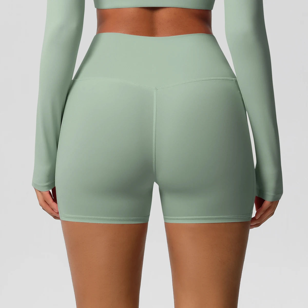 Women Pocketed Yoga Legging Shorts