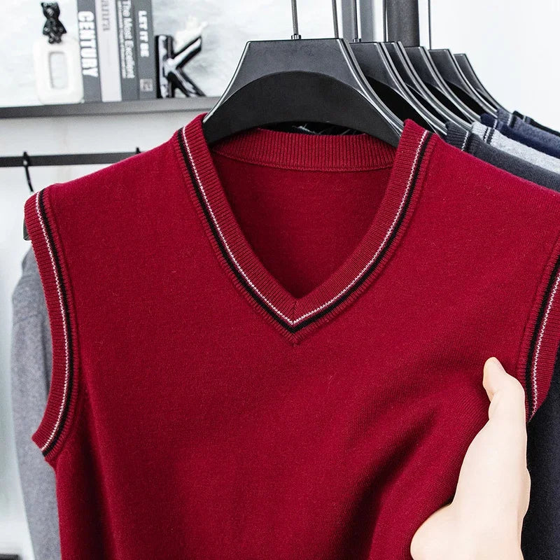 Men's  Casual Sweater Vest  Fashionable Knitwear