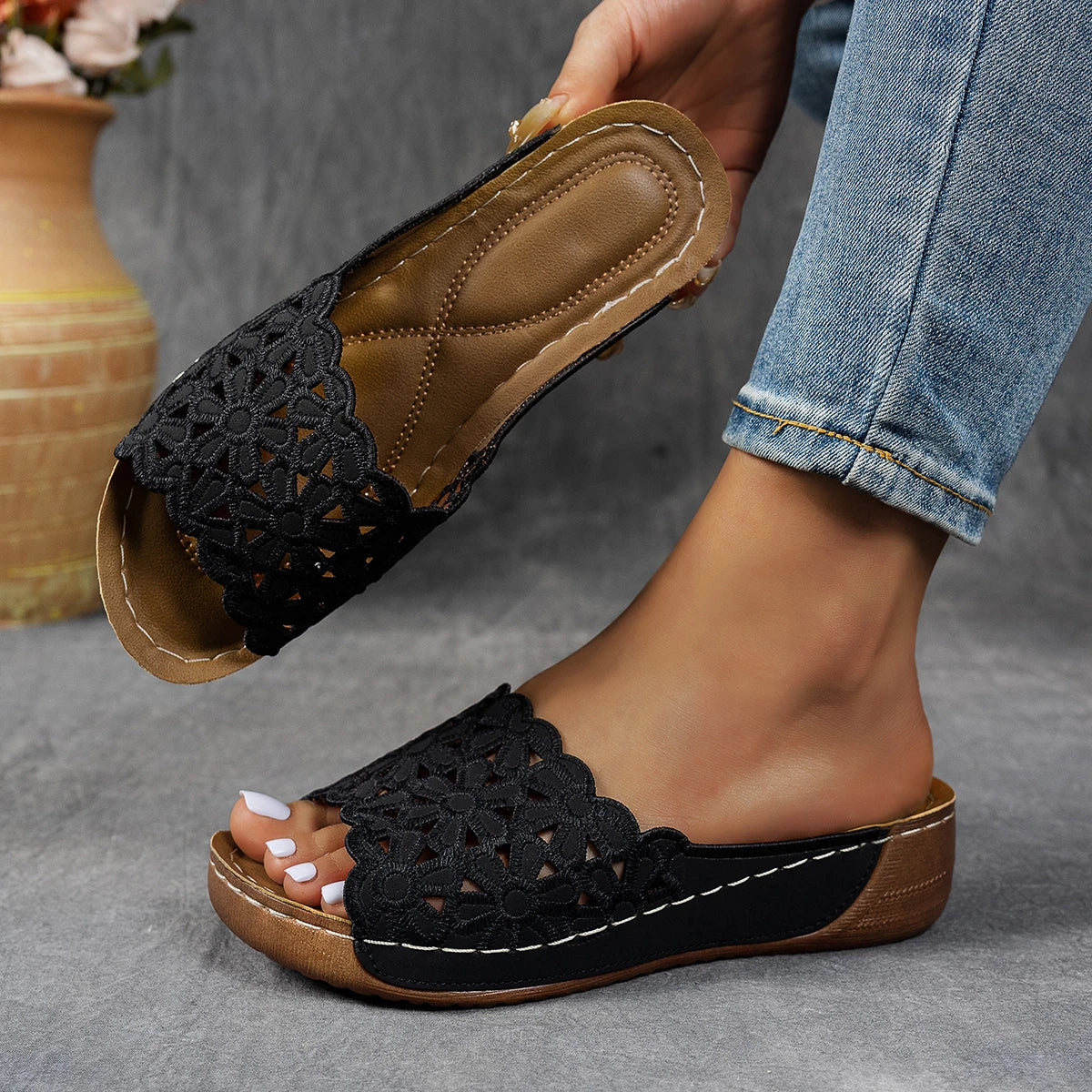 Women Slippers Platform Slip on Fashion Woman Shoes