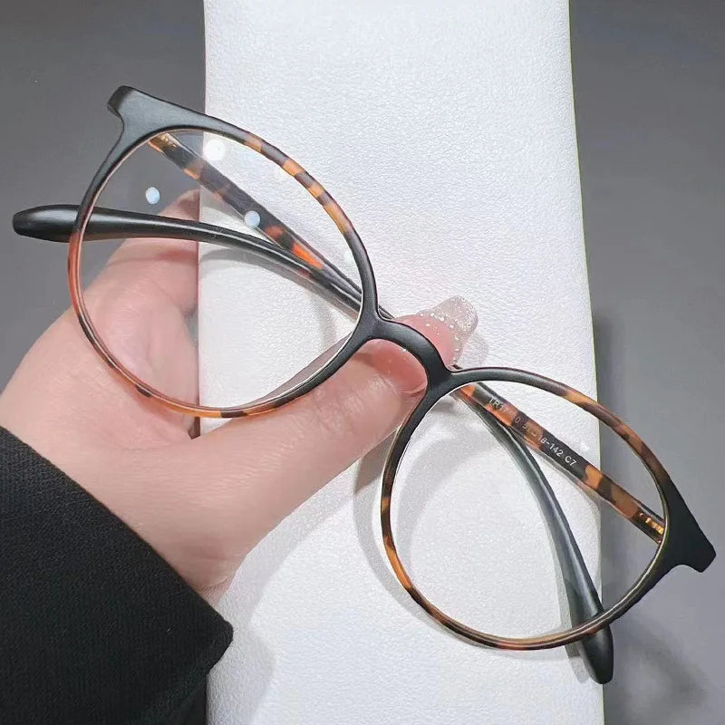 Women's Trendy Myopia Glasses Ladies Small Round Frame