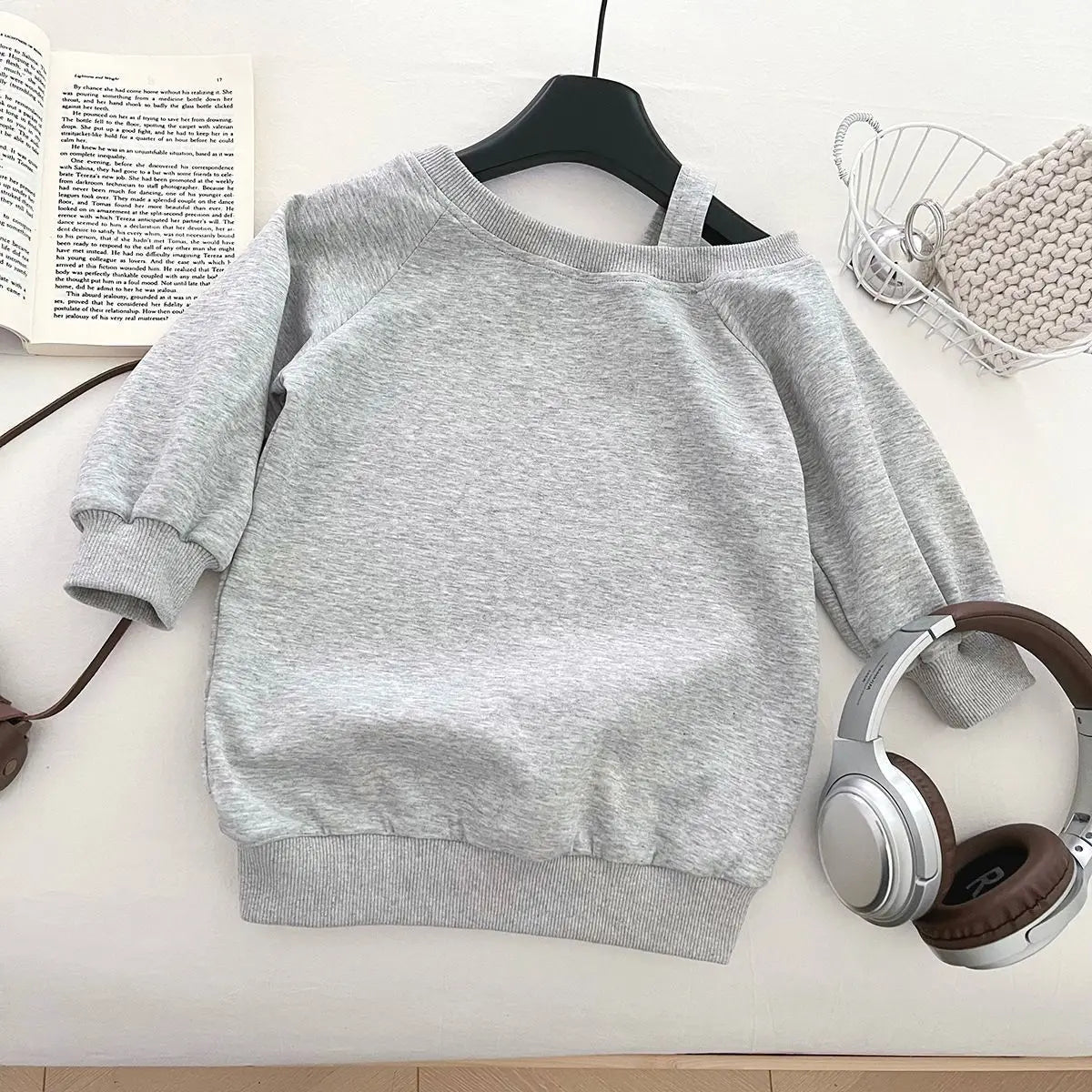 Girls Sweatshirt   Casual Off Shoulder Gray Solid Color Long Sleeve Top