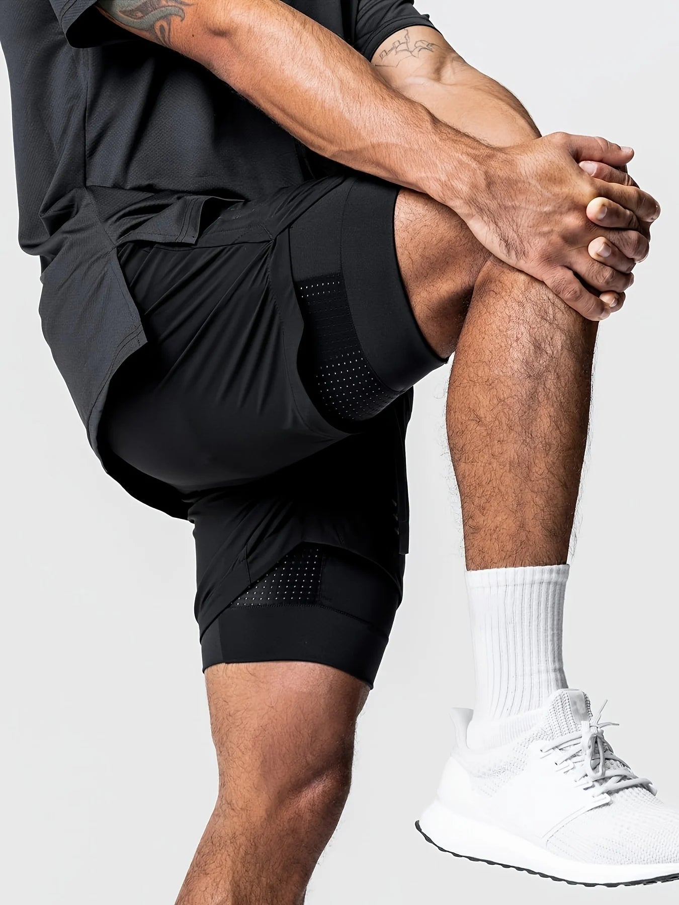 Sports shorts for men, double layeredtic