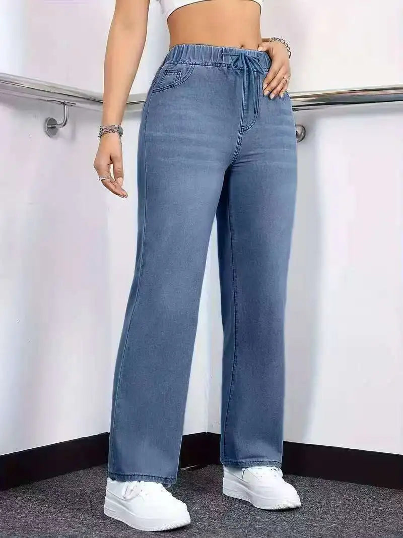Women’s straight-leg jeans with elastic waistband