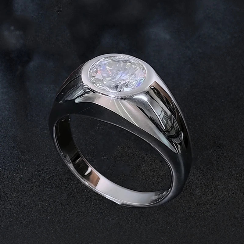 A classic and trendy high-quality jewelry ring for men and women