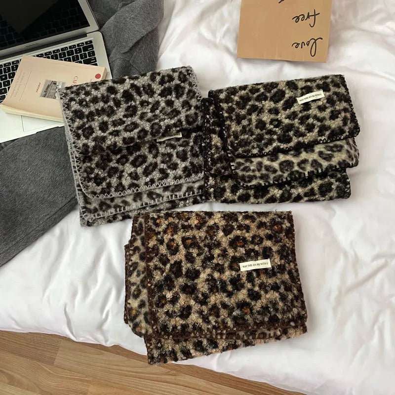 Ladies' Leopard Scarves Thickened Plush Kawaii Sweet Cool Scarves