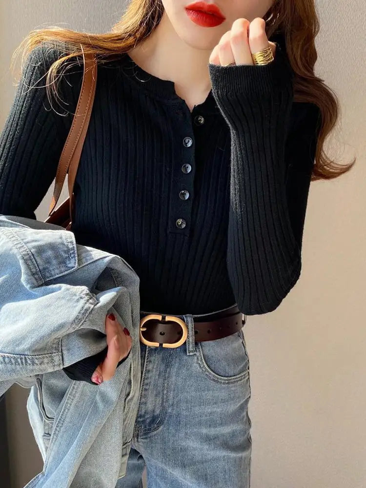 Knitted Women Sweater O-neck Button Pullovers Spring