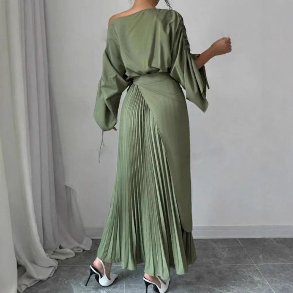 Solid-color Pleated Evening Dress with A Belt
