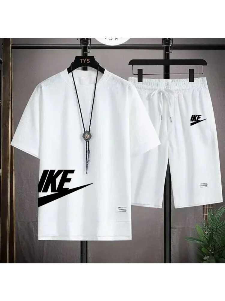 casual and trendy men's sportswear set