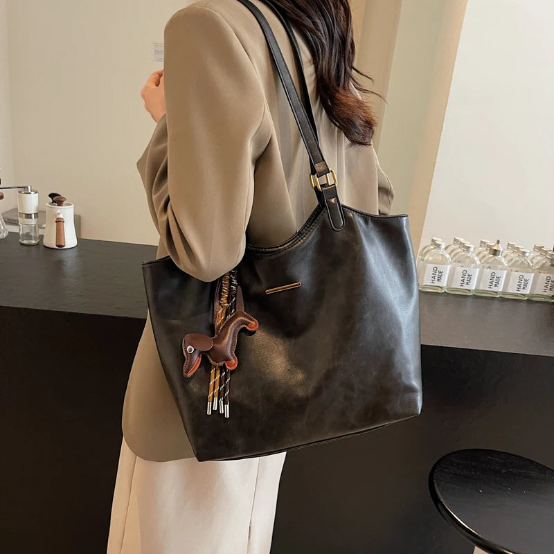 Women Vintage Shoulder Bag  Retro Tote Handbag Large Capacity Fashion Underarm Bag