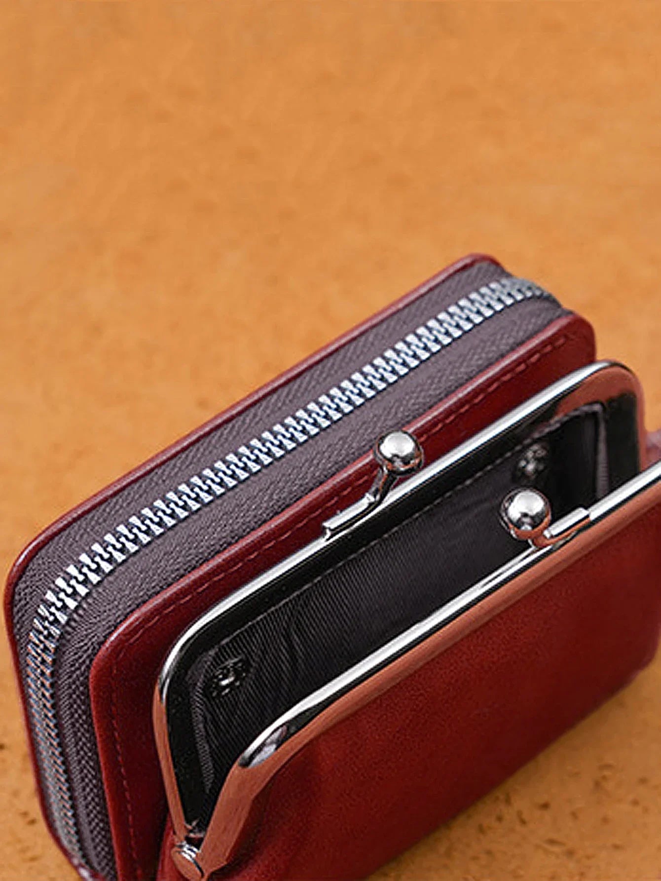 Women's Wallet Fashionable and Minimalist Wrist Strap Short Zero Wallet