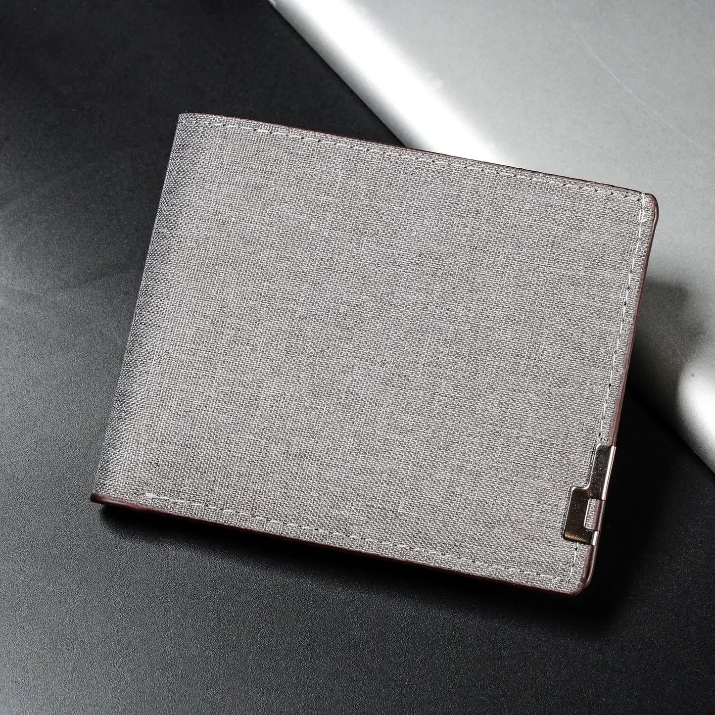 New Minimalist and Portable Denim Wallet