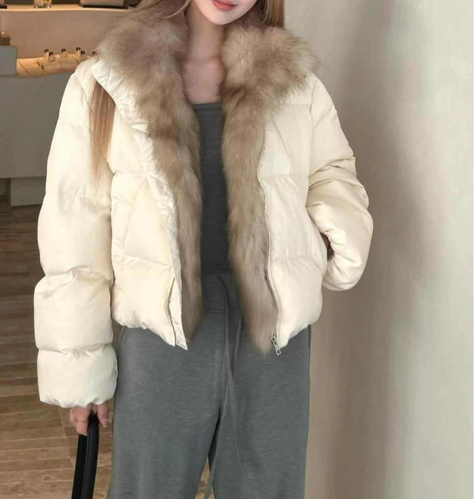 Short Puffer Jacket with Large Fur Collar for Women