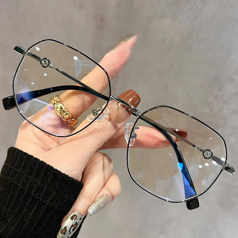 Fashionable Trendy Glasses For Women With Polygonal Glasses