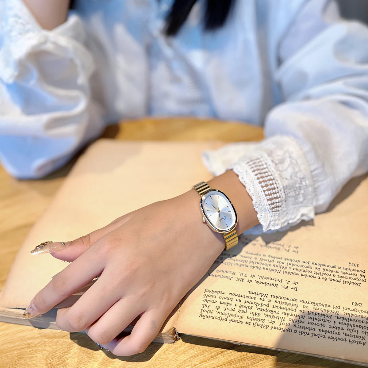 Fashionable Women's Watch With Gold Bracele