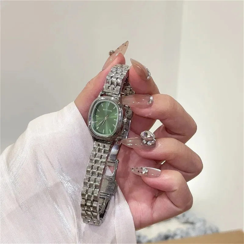 Small Oval Dial Quartz Watch Student Fashion  Luxury Gift Clock