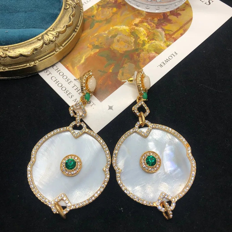 Retro light luxury design sense earrings