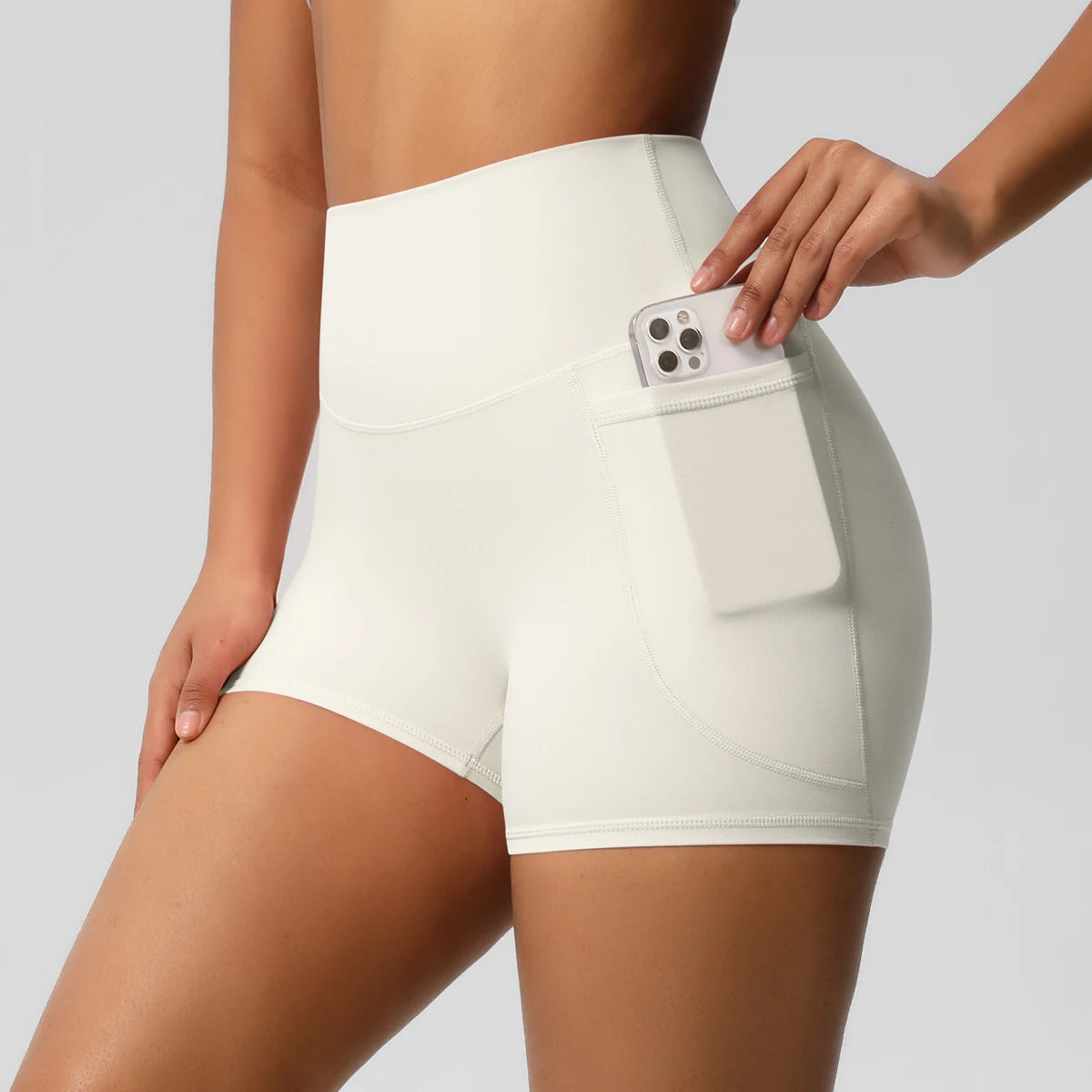 Women Pocketed Yoga Legging Shorts