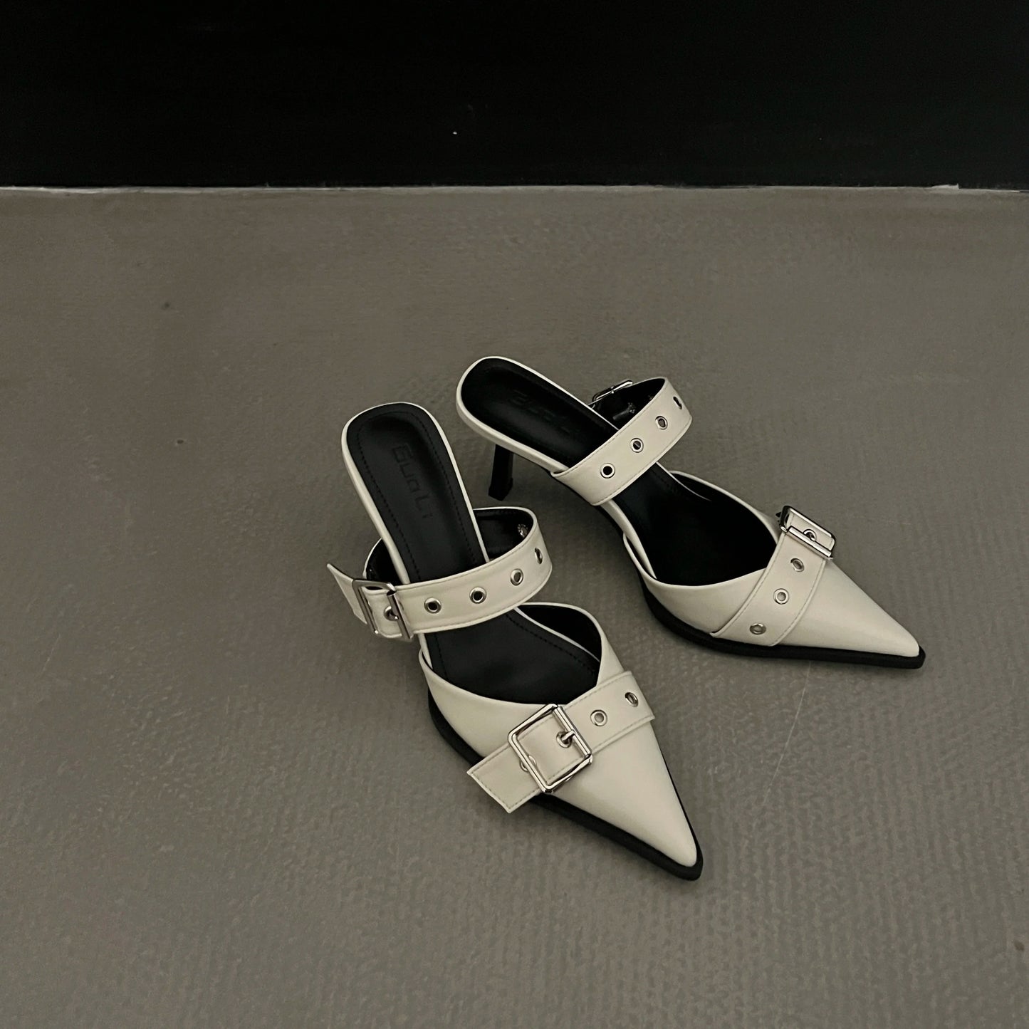 Small-scale style platform sandals for women