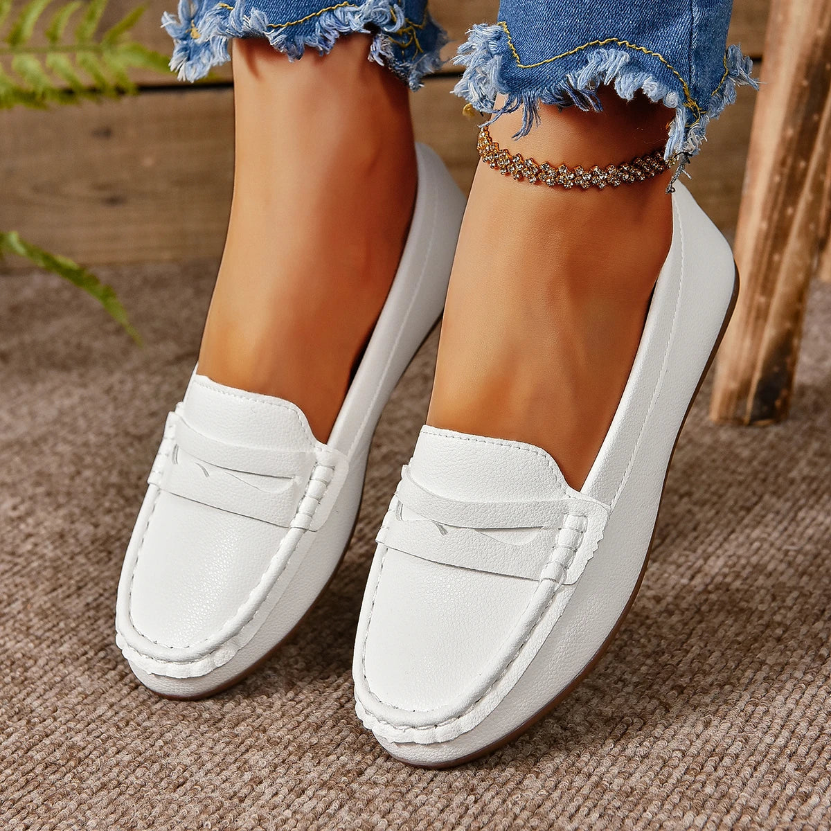 New Flats Shallow Loafers Women Walking Casual Shoes