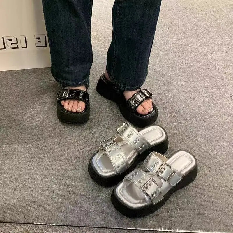 New comfortable and breathable women's casual sandals