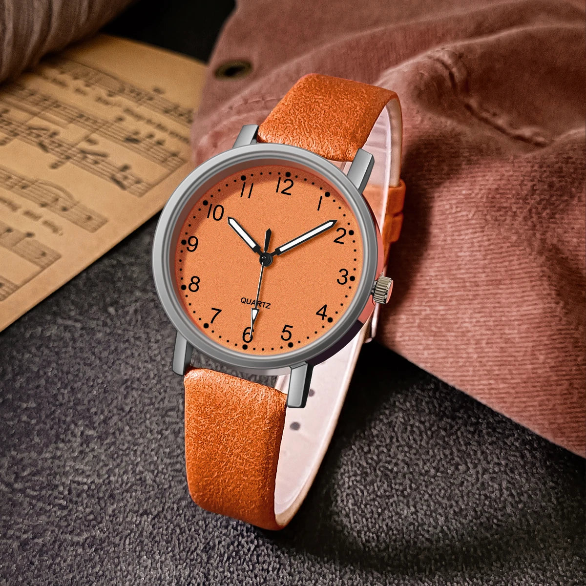 Vintage Women Leather Strap Wristwatch Quartz