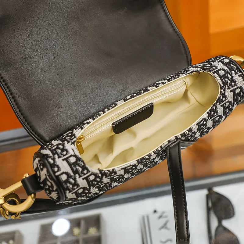 Women Bag Fashion Irregular Embroidery Semi-circle Saddle Bag