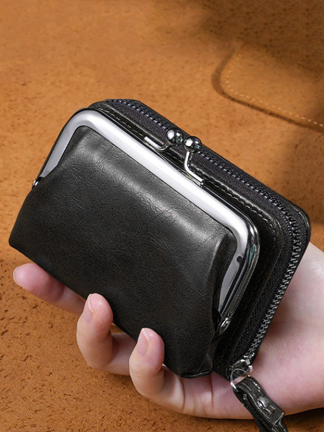 Women's Wallet Fashionable and Minimalist Wrist Strap Short Zero Wallet