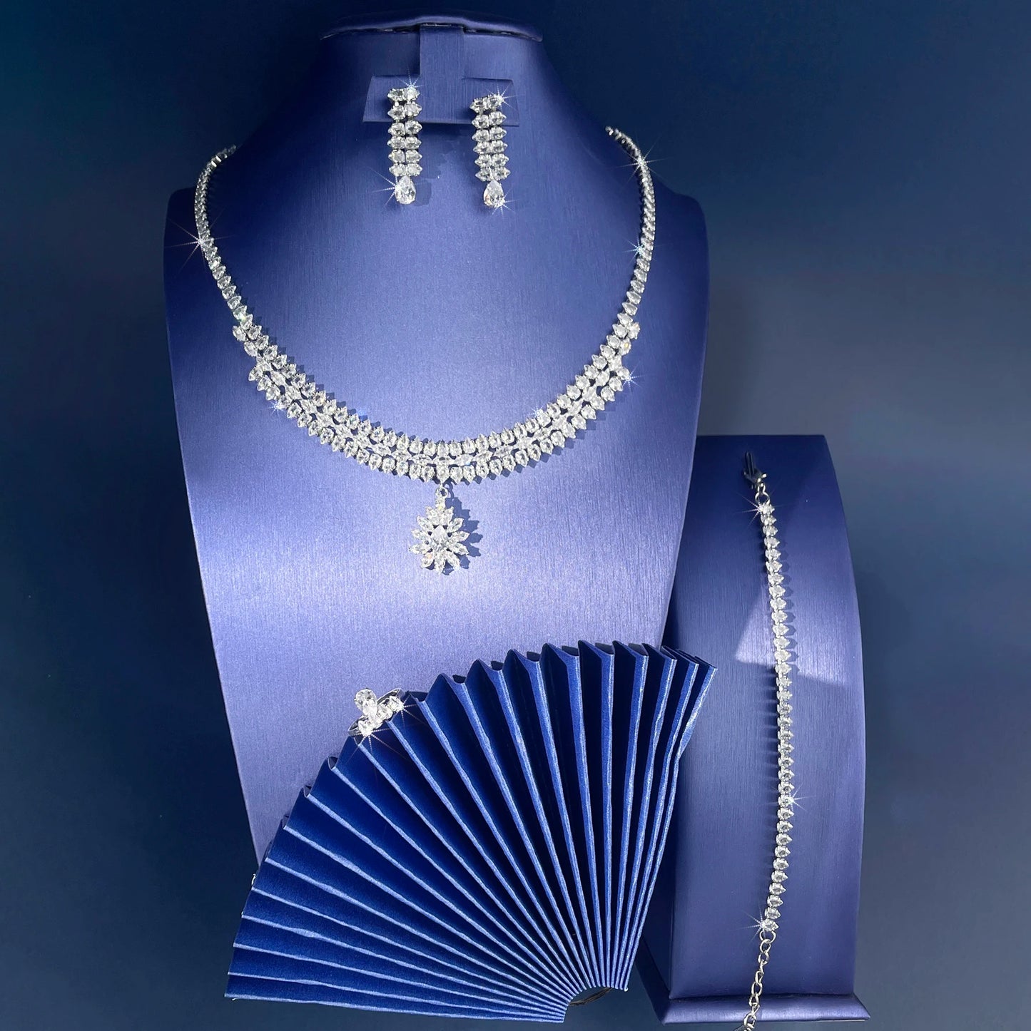 5pcs/set Gorgeous copper base inlay sparkling zircon women's jewelry set