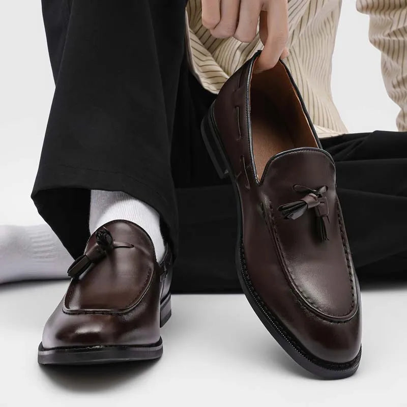 Men's leather shoes. One foot casual loafers Business dress shoes