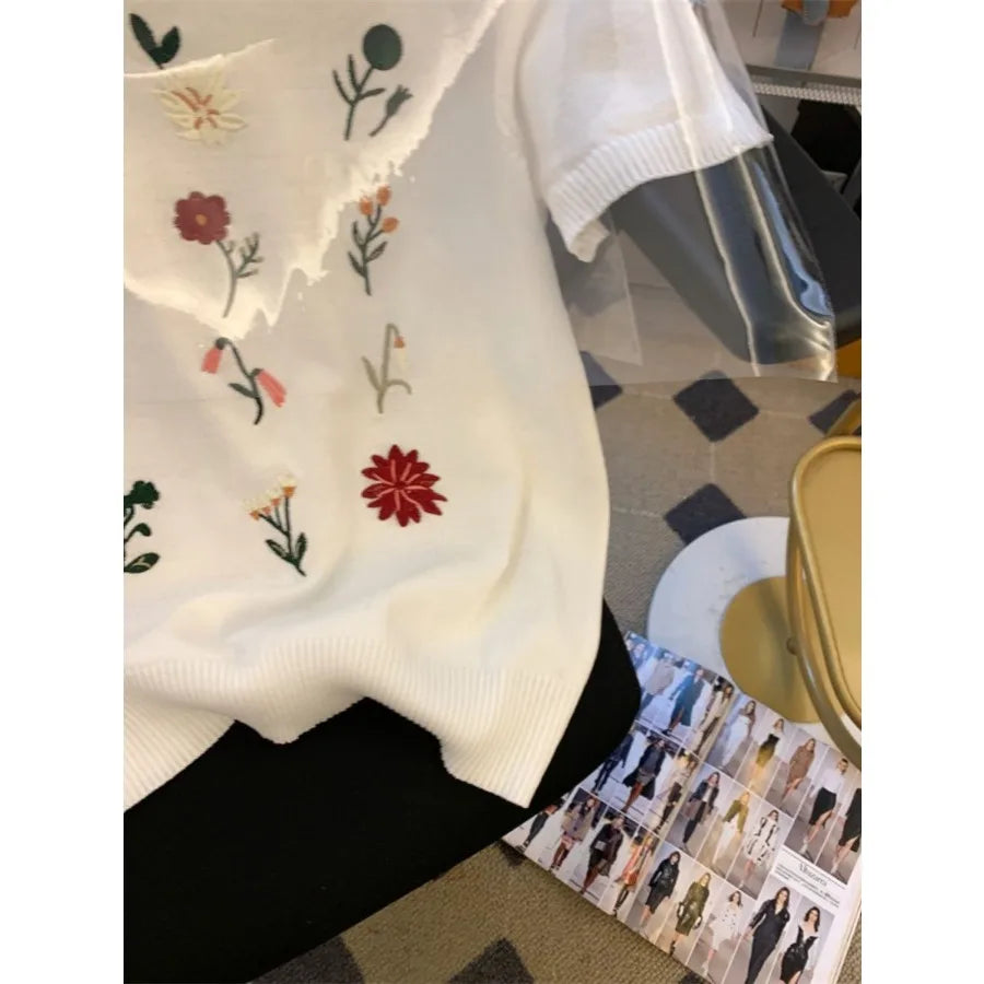 Knitted Tshirt Women Flower Embroidered  Slim Fit Crewneck Sweater