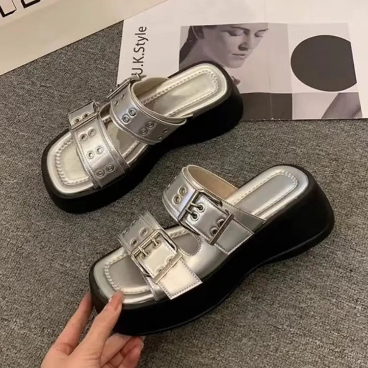 New comfortable and breathable women's casual sandals