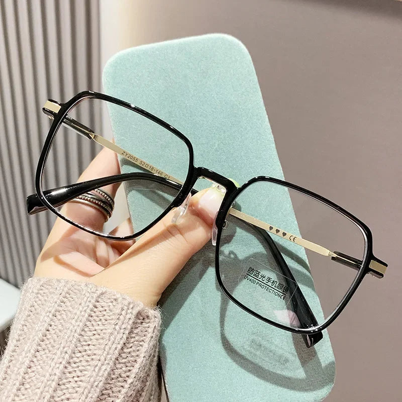 Women's Luxury Reading Glasses Vintage HD Vision Blue Light