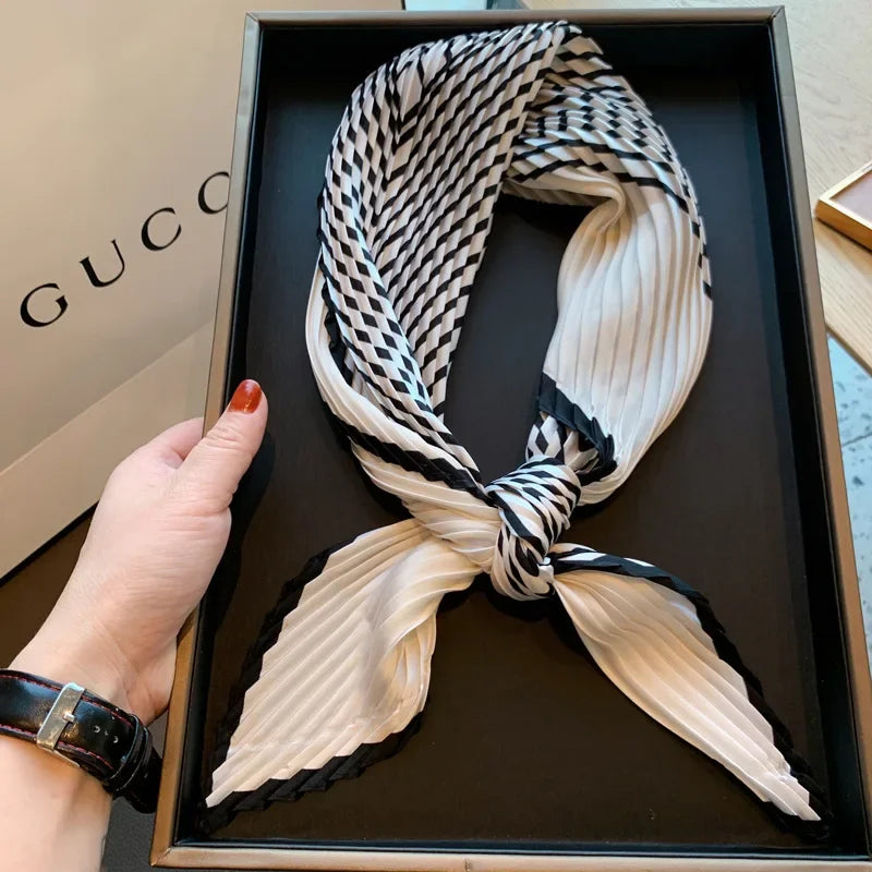 Ladies'  Fashionable and Versatile scarfs with Pleats and Ins