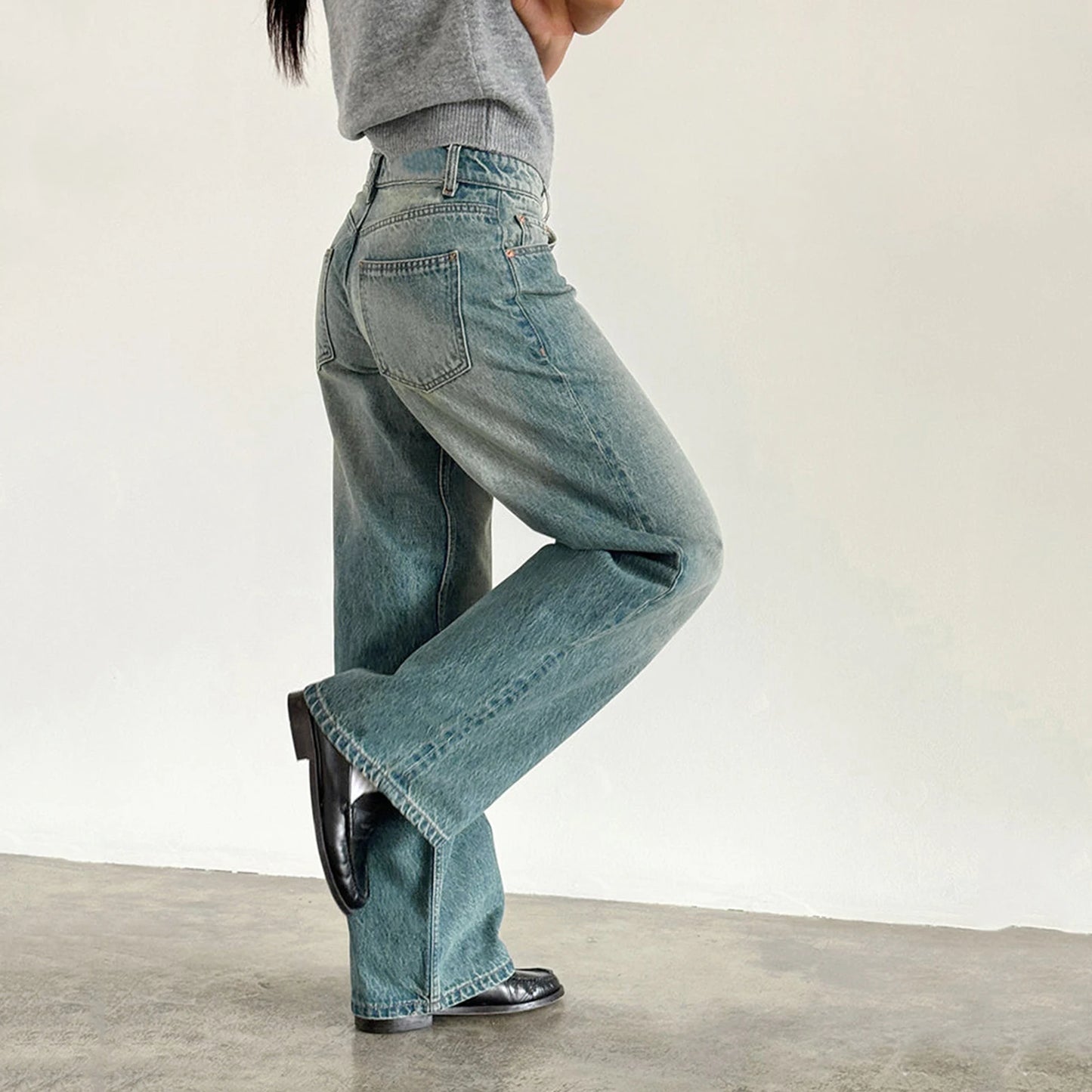 Women's versatile jeans, aesthetic solid color low rise