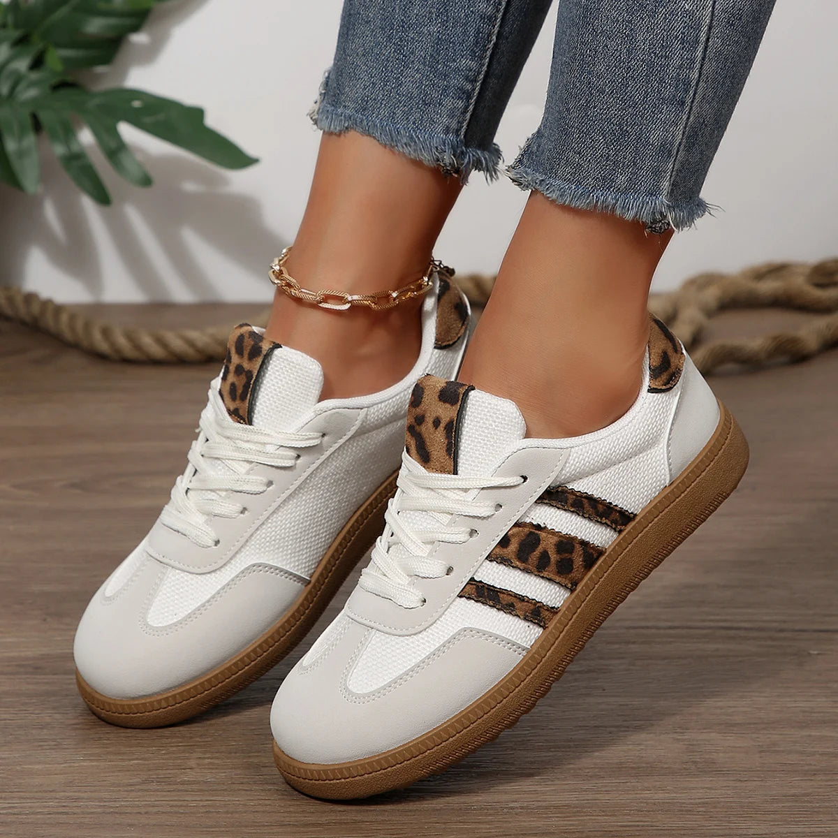 Women Comfortable Casual Sneakers