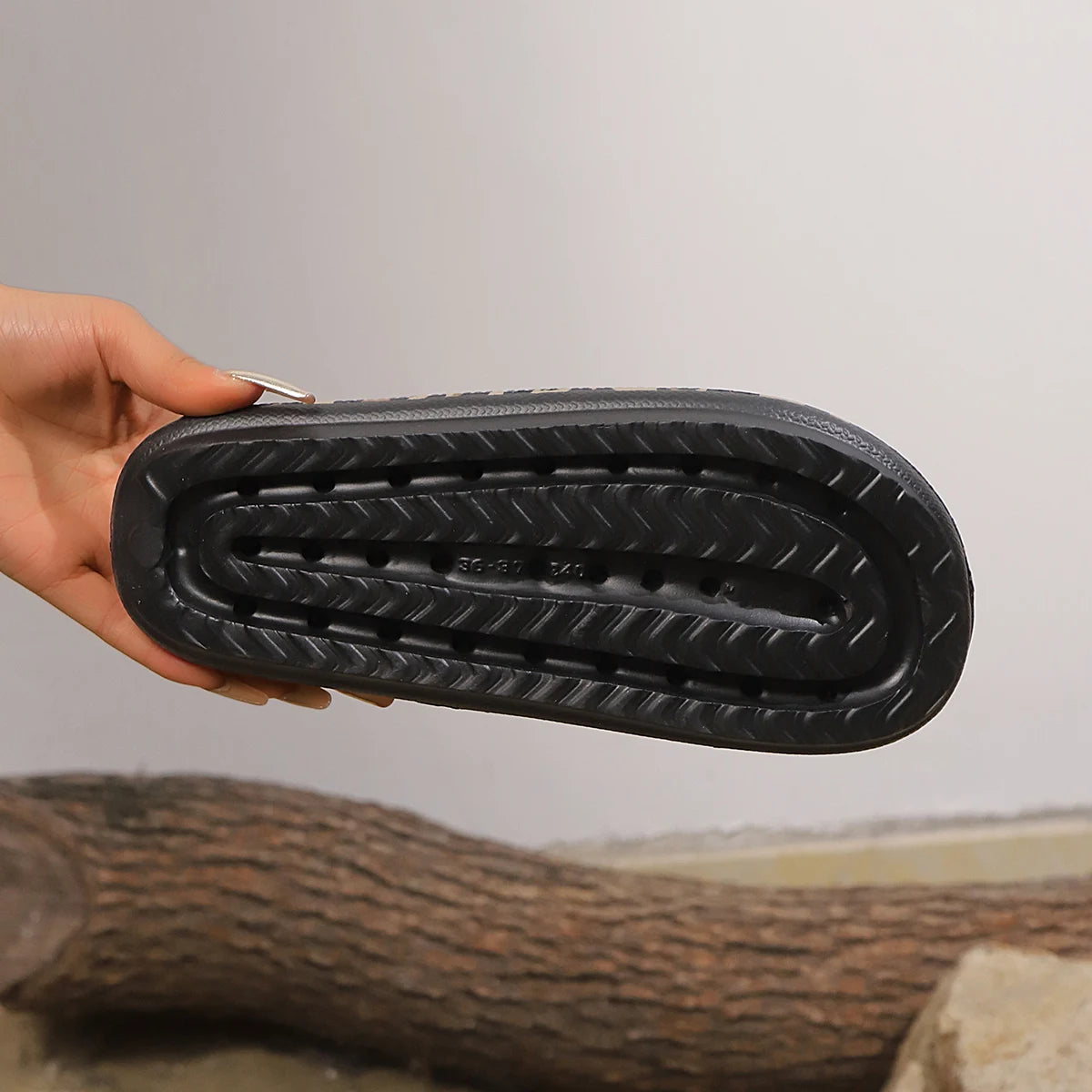 Women Leopard Print Slippers Thick-Sole Indoor Shower Slides