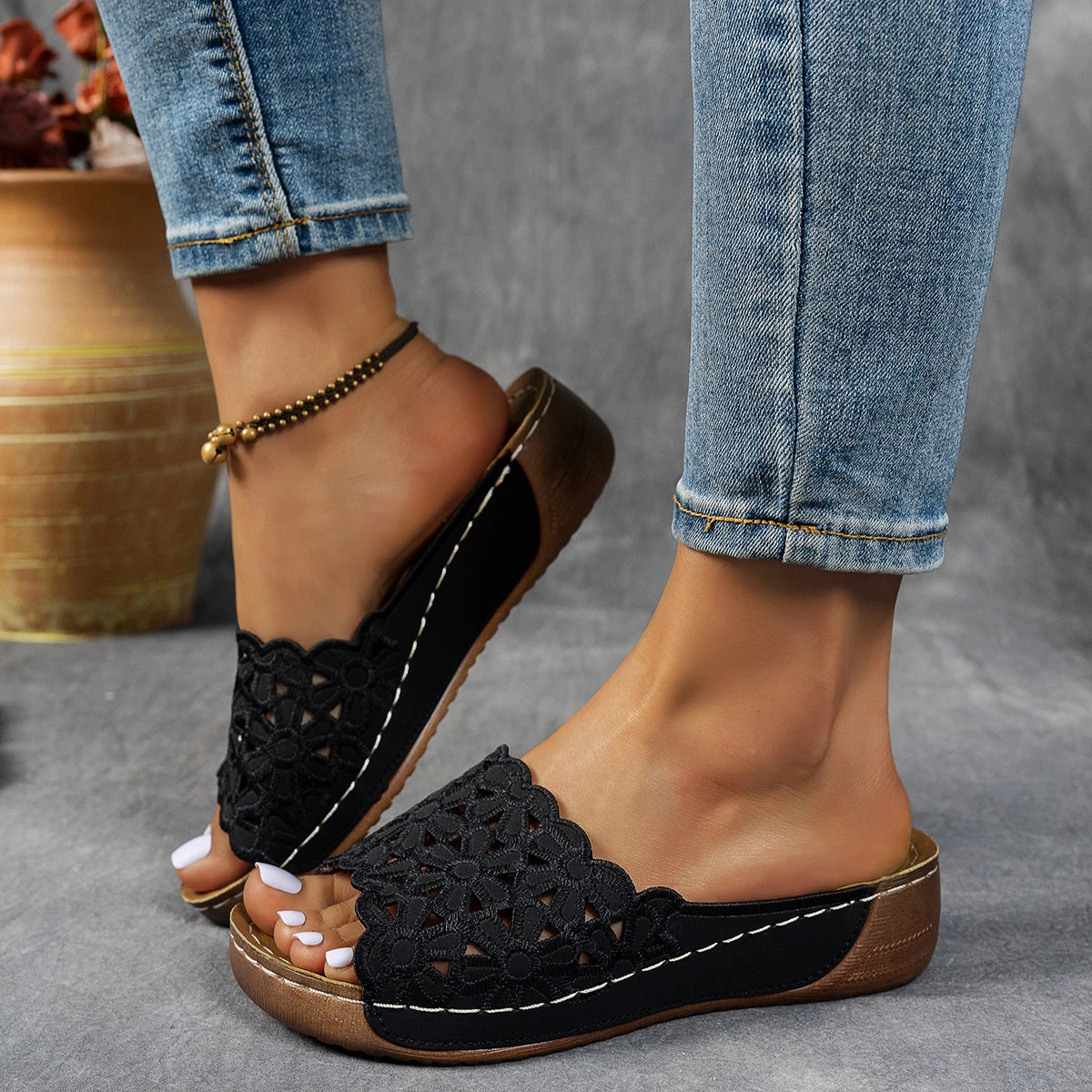 Women Slippers Platform Slip on Fashion Woman Shoes