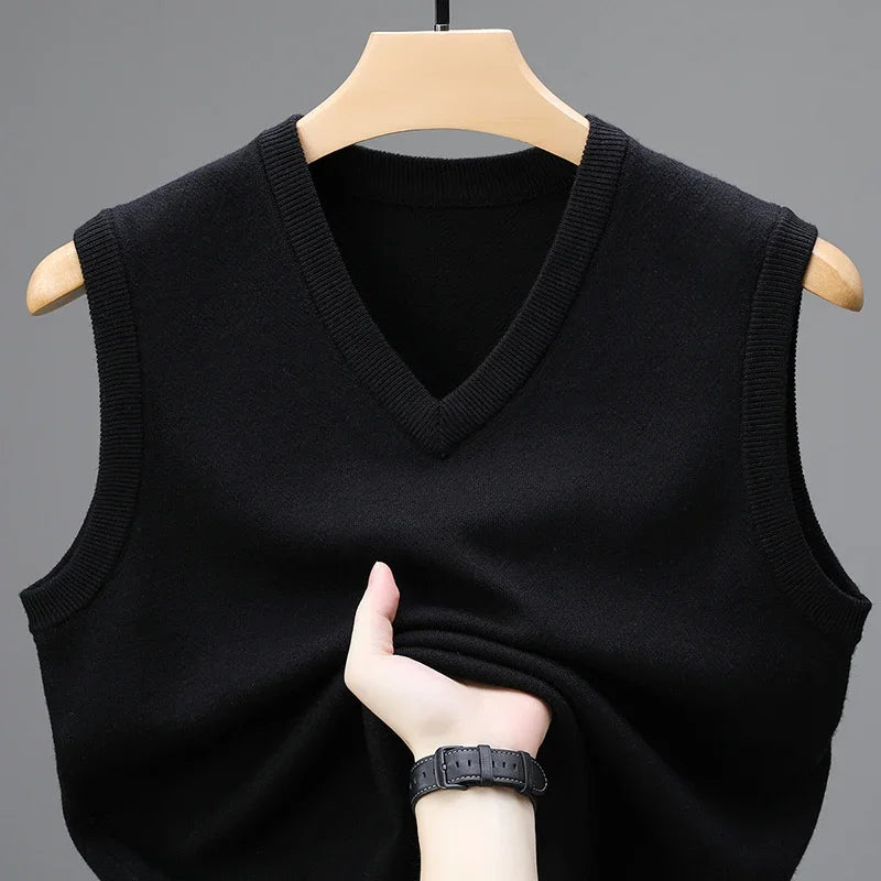 Men's  Casual Sweater Vest  Comfortable  Outerwear - Fashionable Knitwear for Men