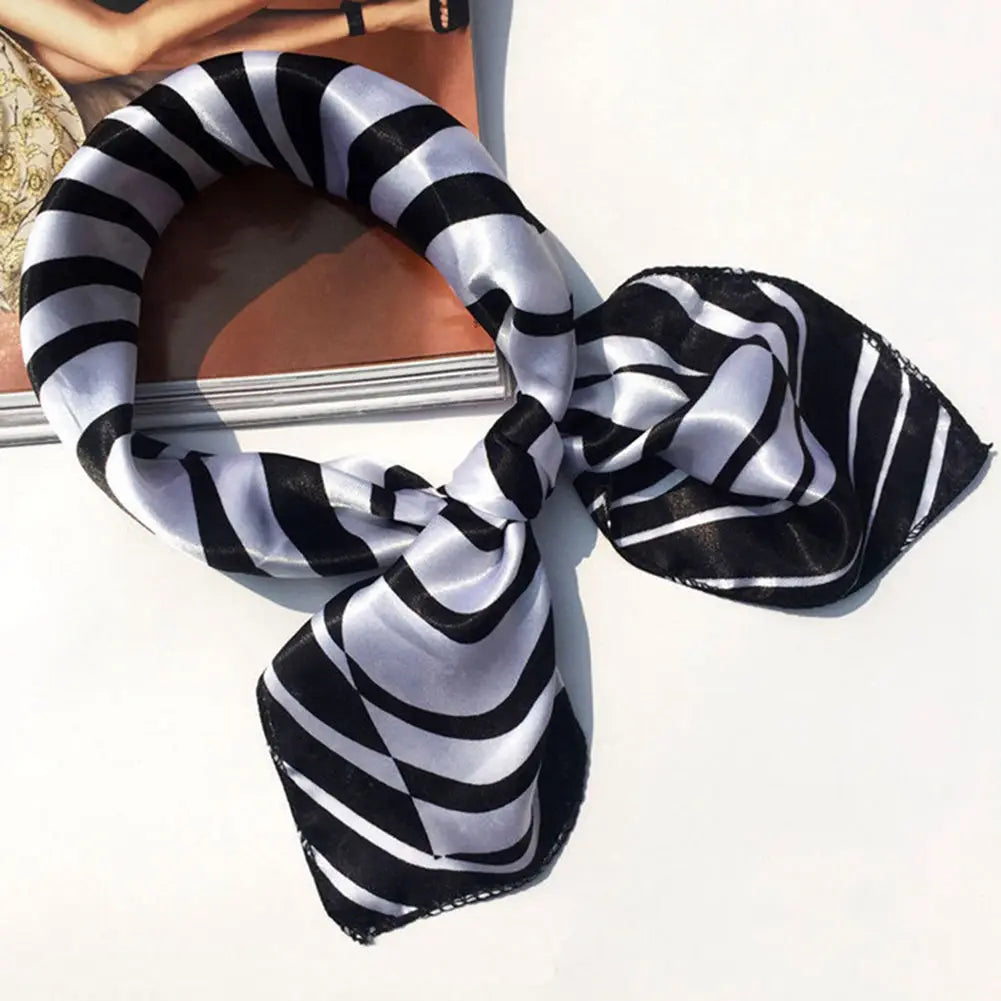 Women Fashionable Silk Scarf
