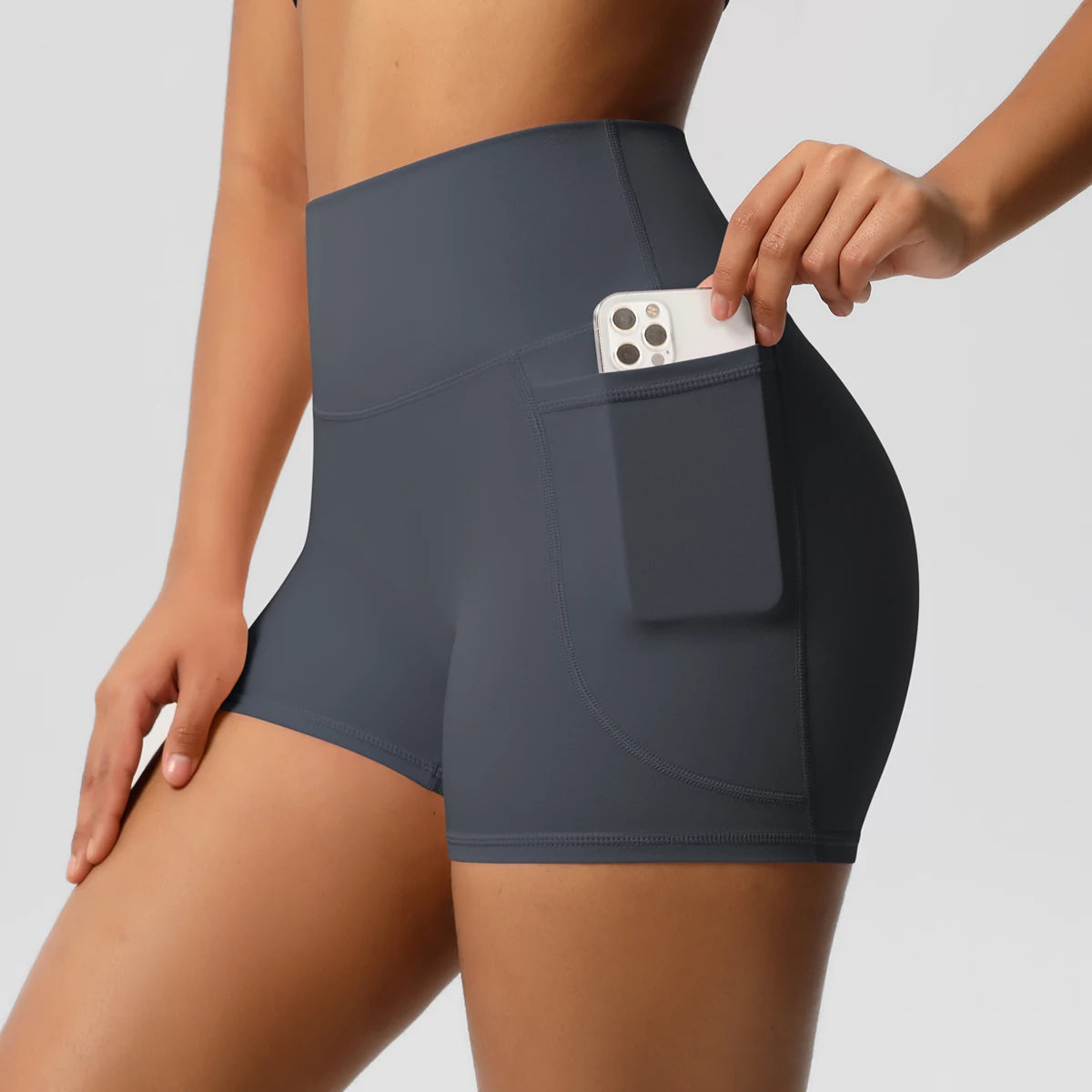 Women Pocketed Yoga Legging Shorts