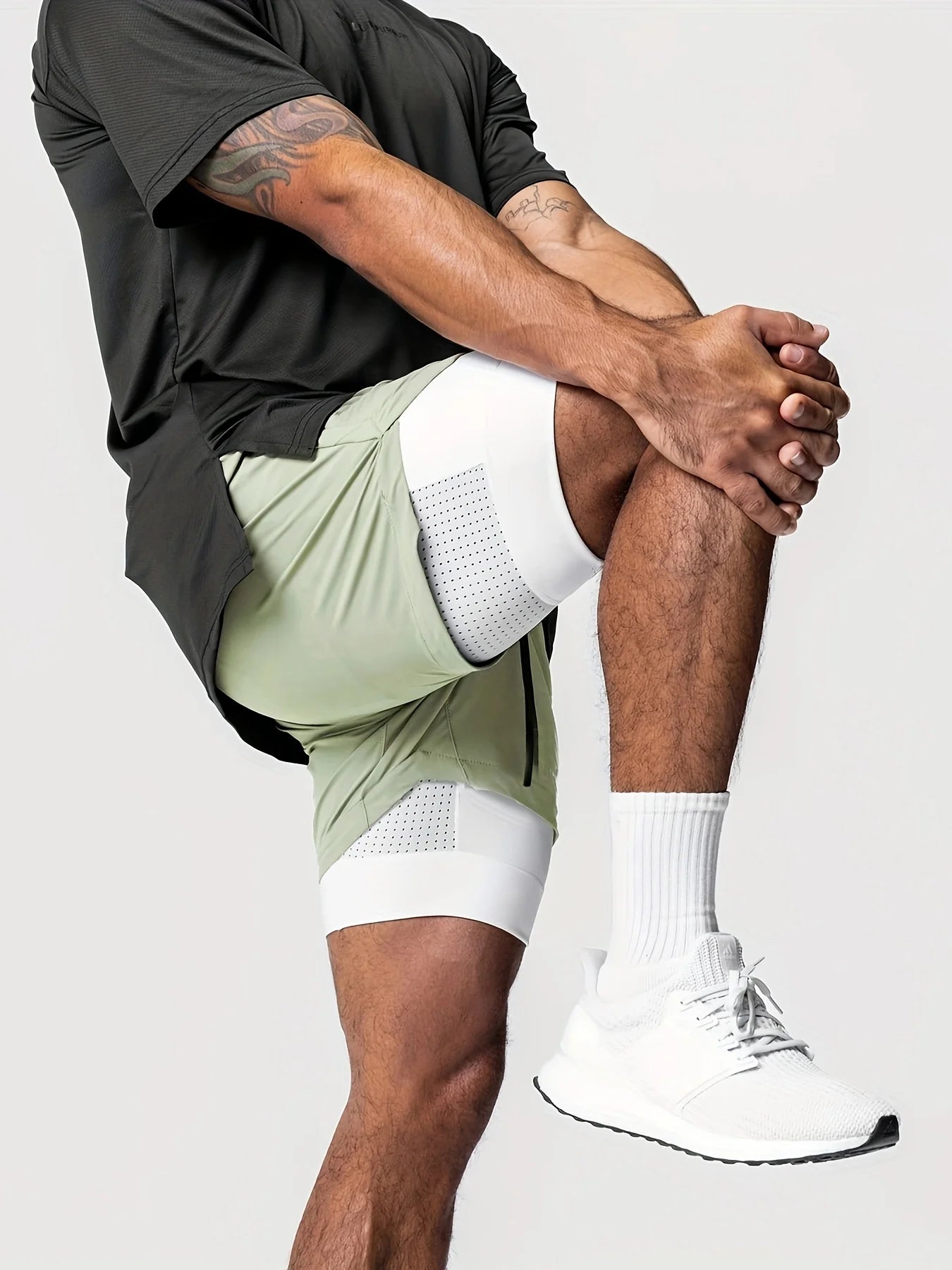 Sports shorts for men, double layeredtic